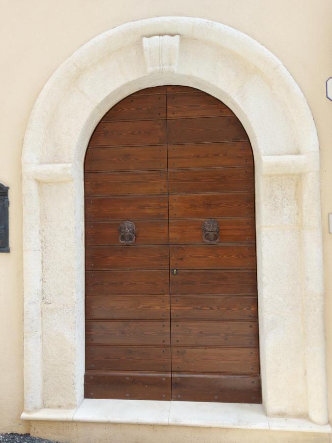 شقة LʼAquila  في Il Caddi - Caratteristico Monolocale In Pieno Centro Storico المظهر الخارجي الصورة